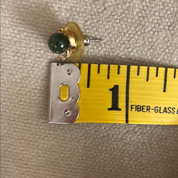 Elegant Gold & Green Stud Earrings - Picture 3 of 5